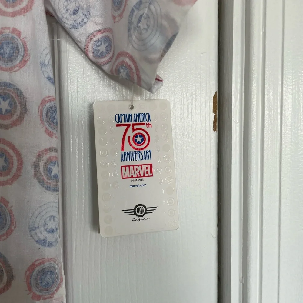 NEW Captain America Button Down Shirt - Picture 5 of 8